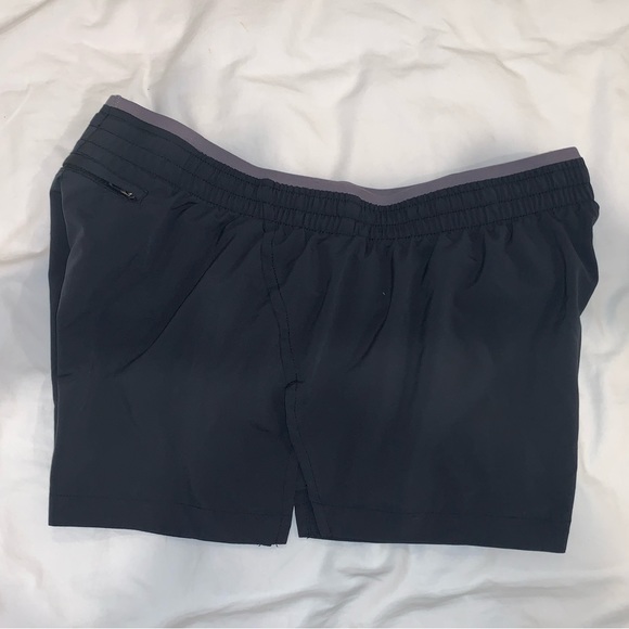 Nike Dri-Fit lined athletic running back zip pocket shorts women’s size medium - Picture 10 of 13